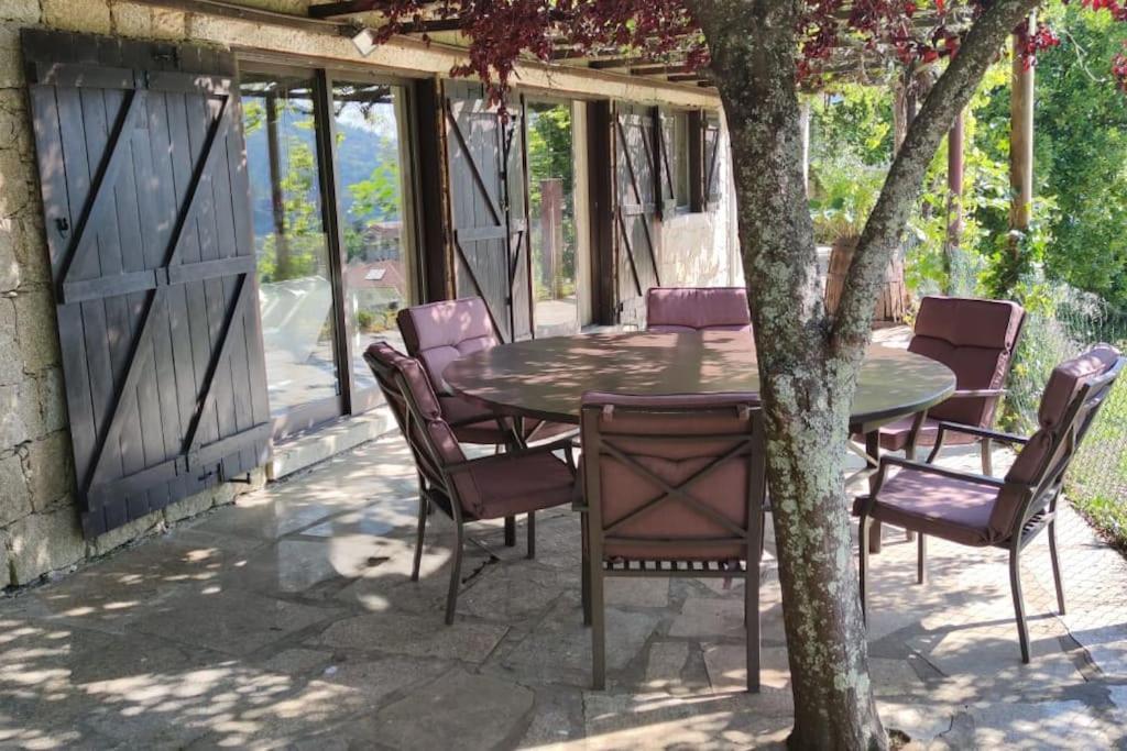 Pool House Au Coeur Du Geres A Rio Caldo Villa Exterior photo